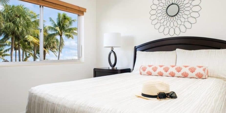 Room 4 at Driftwood Beach Club